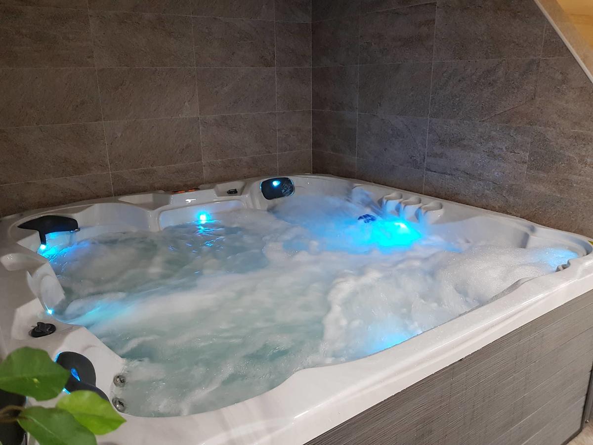 Statek 3 - Wellness & Spa 호텔 Hluboká nad Vltavou 외부 사진
